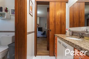 Casa em Condomínio à venda com 257m², 4 dormitórios, 4 suítes, 3 vagas, no bairro Tristeza em Porto Alegre