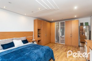 Casa em Condomínio à venda com 257m², 4 dormitórios, 4 suítes, 3 vagas, no bairro Tristeza em Porto Alegre