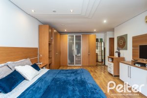 Casa em Condomínio à venda com 257m², 4 dormitórios, 4 suítes, 3 vagas, no bairro Tristeza em Porto Alegre