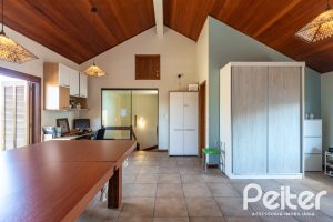 Casa em Condomínio à venda com 257m², 4 dormitórios, 4 suítes, 3 vagas, no bairro Tristeza em Porto Alegre