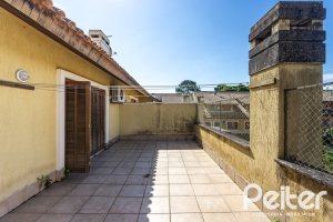 Casa em Condomínio à venda com 257m², 4 dormitórios, 4 suítes, 3 vagas, no bairro Tristeza em Porto Alegre
