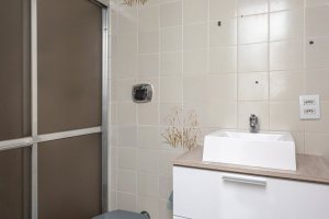 Apartamento à venda com 56m², 2 dormitórios, no bairro Tristeza em Porto Alegre