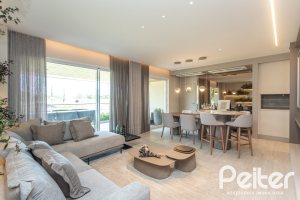 Apartamento à venda com 176m², 4 dormitórios, 4 suítes, 3 vagas, no bairro Golden Lake em Porto Alegre