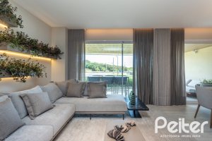 Apartamento à venda com 176m², 4 dormitórios, 4 suítes, 3 vagas, no bairro Golden Lake em Porto Alegre