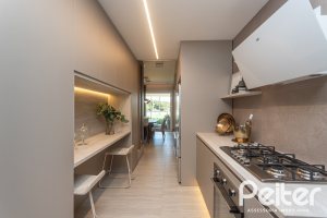 Apartamento à venda com 176m², 4 dormitórios, 4 suítes, 3 vagas, no bairro Golden Lake em Porto Alegre