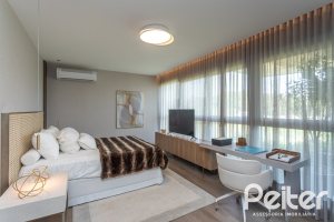 Apartamento à venda com 176m², 4 dormitórios, 4 suítes, 3 vagas, no bairro Golden Lake em Porto Alegre