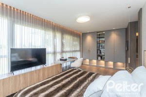 Apartamento à venda com 176m², 4 dormitórios, 4 suítes, 3 vagas, no bairro Golden Lake em Porto Alegre