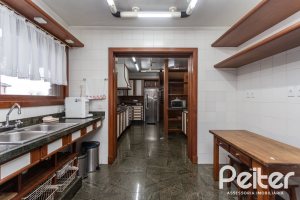 Casa em Condomínio à venda com 900m², 5 dormitórios, 5 suítes, 10 vagas, no bairro Cavalhada em PORTO ALEGRE
