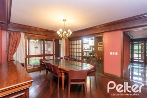 Casa em Condomínio à venda com 900m², 5 dormitórios, 5 suítes, 10 vagas, no bairro Cavalhada em PORTO ALEGRE