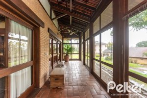 Casa em Condomínio à venda com 900m², 5 dormitórios, 5 suítes, 10 vagas, no bairro Cavalhada em PORTO ALEGRE