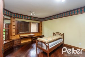 Casa em Condomínio à venda com 900m², 5 dormitórios, 5 suítes, 10 vagas, no bairro Cavalhada em PORTO ALEGRE