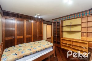 Casa em Condomínio à venda com 900m², 5 dormitórios, 5 suítes, 10 vagas, no bairro Cavalhada em PORTO ALEGRE
