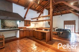 Casa em Condomínio à venda com 900m², 5 dormitórios, 5 suítes, 10 vagas, no bairro Cavalhada em PORTO ALEGRE