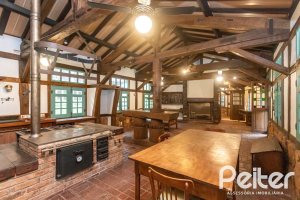 Casa em Condomínio à venda com 900m², 5 dormitórios, 5 suítes, 10 vagas, no bairro Cavalhada em PORTO ALEGRE