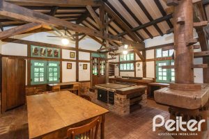 Casa em Condomínio à venda com 900m², 5 dormitórios, 5 suítes, 10 vagas, no bairro Cavalhada em PORTO ALEGRE