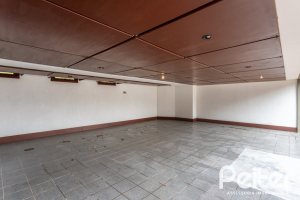 Casa em Condomínio à venda com 900m², 5 dormitórios, 5 suítes, 10 vagas, no bairro Cavalhada em PORTO ALEGRE