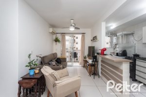 Apartamento à venda com 67m², 3 dormitórios, 1 suíte, 2 vagas, no bairro Tristeza em PORTO ALEGRE
