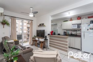 Apartamento à venda com 67m², 3 dormitórios, 1 suíte, 2 vagas, no bairro Tristeza em PORTO ALEGRE