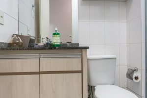 Apartamento à venda com 67m², 3 dormitórios, 1 suíte, 2 vagas, no bairro Tristeza em PORTO ALEGRE
