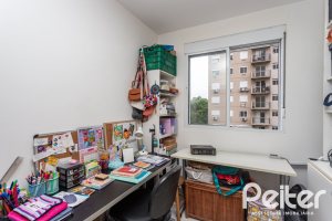 Apartamento à venda com 67m², 3 dormitórios, 1 suíte, 2 vagas, no bairro Tristeza em PORTO ALEGRE