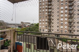 Apartamento à venda com 67m², 3 dormitórios, 1 suíte, 2 vagas, no bairro Tristeza em PORTO ALEGRE
