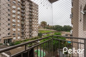 Apartamento à venda com 67m², 3 dormitórios, 1 suíte, 2 vagas, no bairro Tristeza em PORTO ALEGRE
