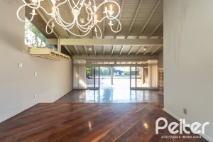 Casa em Condomínio à venda com 328m², 3 dormitórios, 2 suítes, 4 vagas, no bairro Cavalhada em PORTO ALEGRE