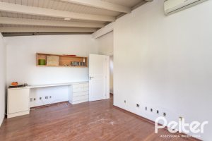 Casa em Condomínio à venda com 328m², 3 dormitórios, 2 suítes, 4 vagas, no bairro Cavalhada em PORTO ALEGRE