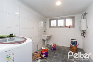 Casa em Condomínio à venda com 328m², 3 dormitórios, 2 suítes, 4 vagas, no bairro Cavalhada em PORTO ALEGRE