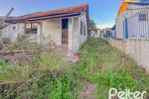 Terreno à venda com 319m², no bairro Cavalhada em Porto Alegre