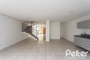 Casa em Condomínio à venda com 352m², 3 dormitórios, 3 suítes, 3 vagas, no bairro Tristeza em Porto Alegre