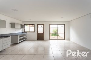 Casa em Condomínio à venda com 352m², 3 dormitórios, 3 suítes, 3 vagas, no bairro Tristeza em Porto Alegre