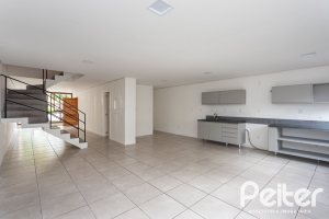 Casa em Condomínio à venda com 352m², 3 dormitórios, 3 suítes, 3 vagas, no bairro Tristeza em Porto Alegre