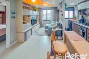 Apartamento à venda com 40m², 1 dormitório, 1 suíte, 1 vaga, no bairro Cristal em PORTO ALEGRE