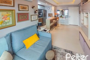 Apartamento à venda com 40m², 1 dormitório, 1 suíte, 1 vaga, no bairro Cristal em PORTO ALEGRE