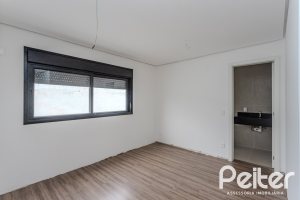 Casa em Condomínio à venda com 150m², 3 dormitórios, 3 suítes, 2 vagas, no bairro Ipanema em Porto Alegre