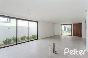 Casa em Condomínio à venda com 150m², 3 dormitórios, 3 suítes, 2 vagas, no bairro Ipanema em Porto Alegre