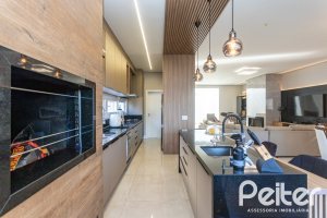 Casa em Condomínio à venda com 230m², 3 dormitórios, 3 suítes, 4 vagas, no bairro Alphaville em PORTO ALEGRE