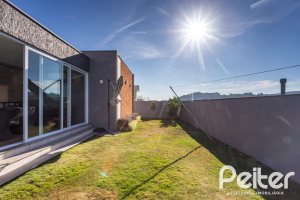 Casa em Condomínio à venda com 230m², 3 dormitórios, 3 suítes, 4 vagas, no bairro Alphaville em PORTO ALEGRE