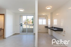 Apartamento à venda com 54m², 2 dormitórios, 1 suíte, 1 vaga, no bairro Camaquã em Porto Alegre