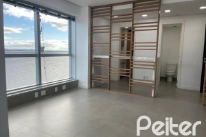 Comercial à venda com 40m², 1 vaga, no bairro Cristal em Porto Alegre