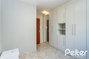 Apartamento à venda com 47m², 1 dormitório, 1 vaga, no bairro Cristal em PORTO ALEGRE