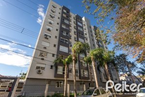 Apartamento à venda com 47m², 1 dormitório, 1 vaga, no bairro Cristal em PORTO ALEGRE