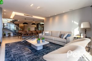 Cobertura à venda com 368m², 3 dormitórios, 3 suítes, 5 vagas, no bairro Tristeza em PORTO ALEGRE