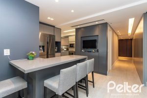 Cobertura à venda com 368m², 3 dormitórios, 3 suítes, 5 vagas, no bairro Tristeza em PORTO ALEGRE