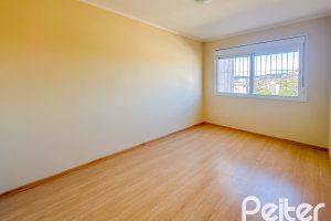 Apartamento à venda com 56m², 2 dormitórios, no bairro Cristal em Porto Alegre