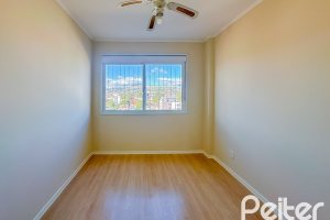 Apartamento à venda com 56m², 2 dormitórios, no bairro Cristal em Porto Alegre