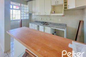 Apartamento à venda com 56m², 2 dormitórios, no bairro Cristal em Porto Alegre