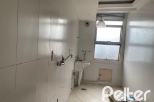 Apartamento à venda com 63m², 2 dormitórios, no bairro Tristeza em Porto Alegre