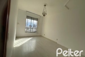Apartamento à venda com 63m², 2 dormitórios, no bairro Tristeza em Porto Alegre
